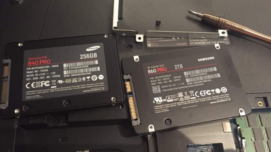 Promotionsstudent macht SSD Upgrade: von 256 GB zu 2 TB